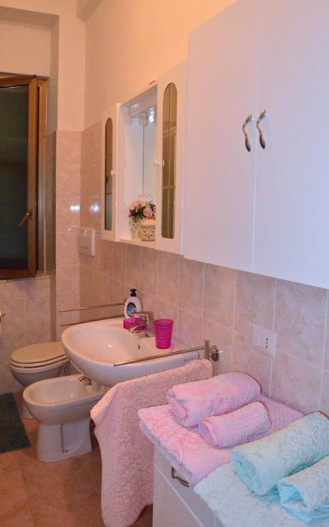 La Casa Delle Rose Room With Air Conditioning 라스페치아 객실 사진